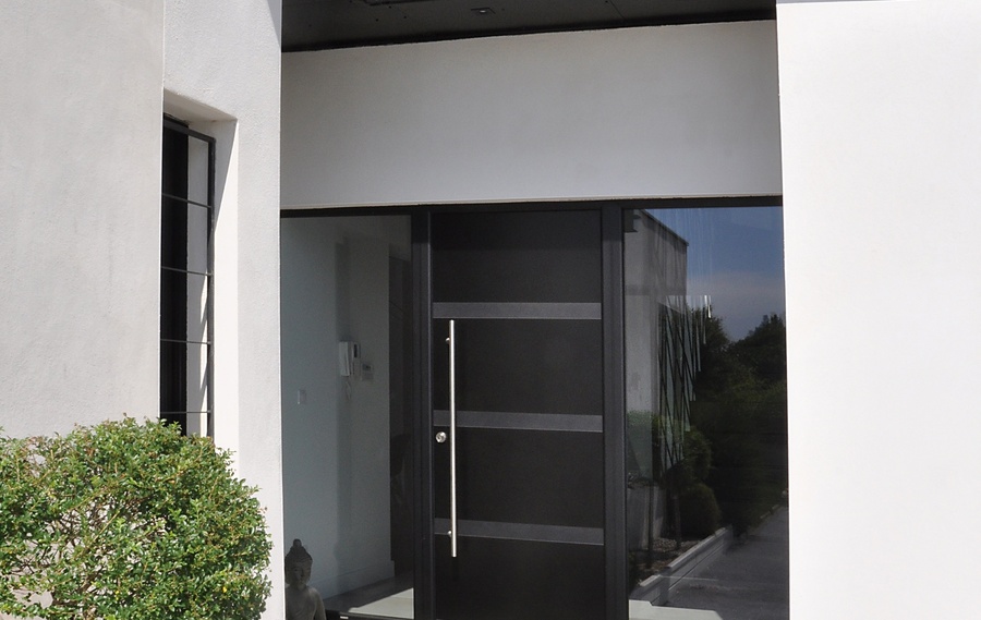 Notre gamme de portes d'entrée en ALU CLASSIQUE et CONTEMPORAINE à ROUEN